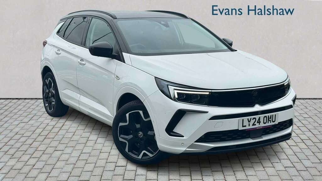Vauxhall Grandland 1.2 Hybrid 136 Ultimate E-dct6 2024 LY24OMU White