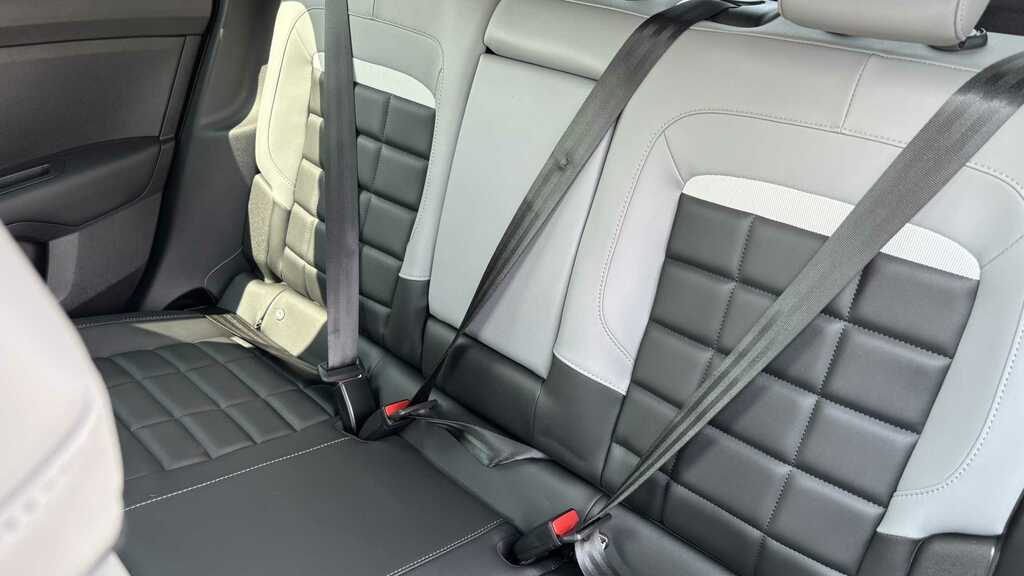 Citroen C4 1.2 130 Max White #8