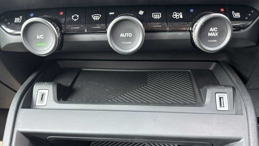 Citroen C4 1.2 130 Max White #18