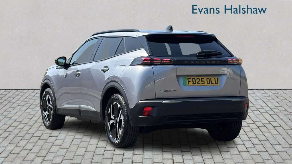 Peugeot e-2008 100Kw Allure 50Kwh 2025 Grey #2