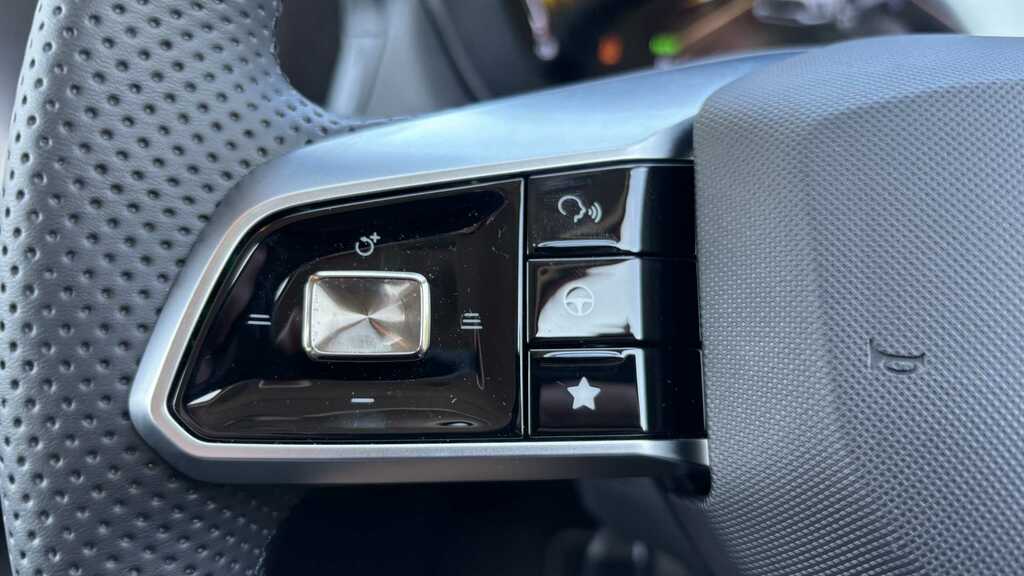 MG ZS 1.5 Hybrid Trophy  #11