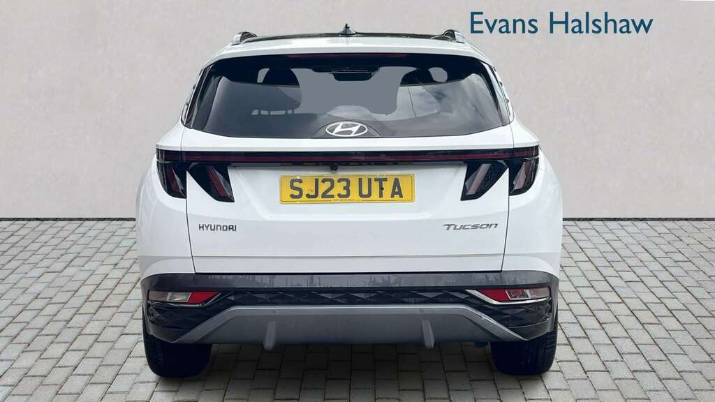 Hyundai Tucson 1.6 Tgdi Ultimate 2Wd 2023 White #2