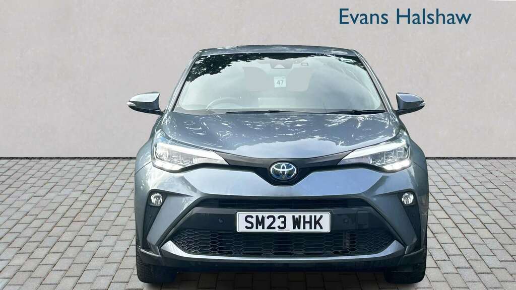 Toyota C-Hr 1.8 Hybrid Design Cvt 2023 Grey #3
