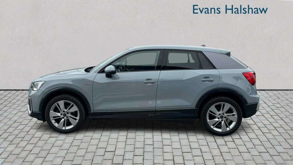 Audi Q2 30 Tfsi Sport Blue #3