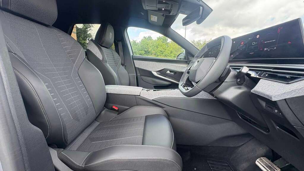 Peugeot 3008 1.2 Hybrid 136 Gt E-dsc6 2025 BJ25MLE Grey #2
