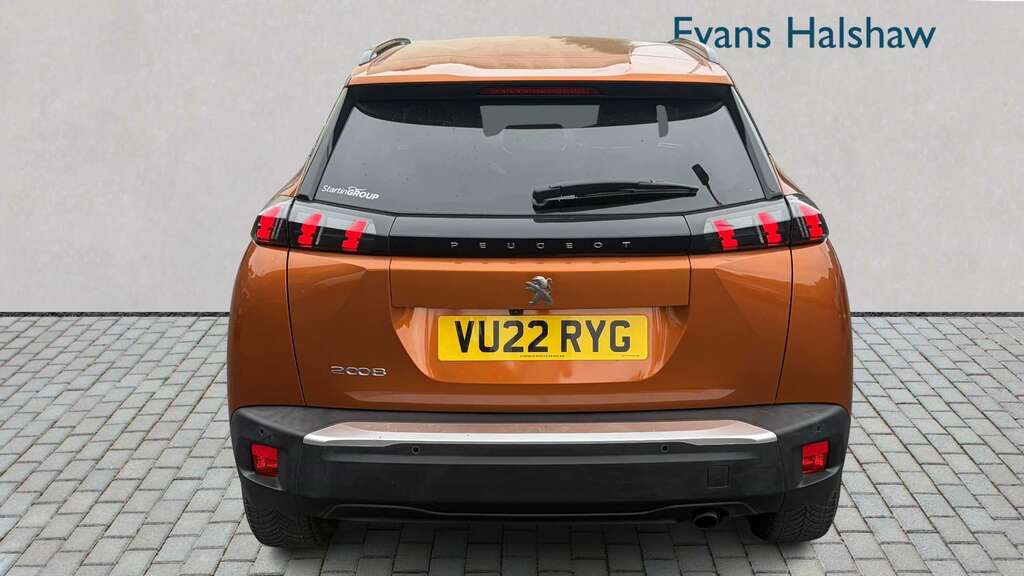 Peugeot 2008 1.2 Puretech Allure Premium 2022 VU22RYG Orange #5