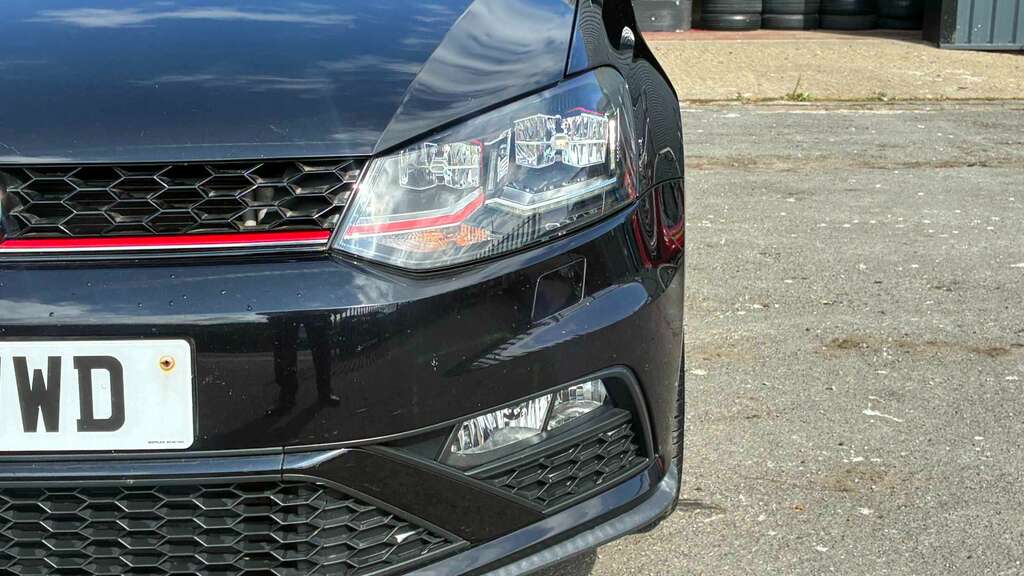 Volkswagen Polo 1.8 Tsi Gti 2017 Black #3