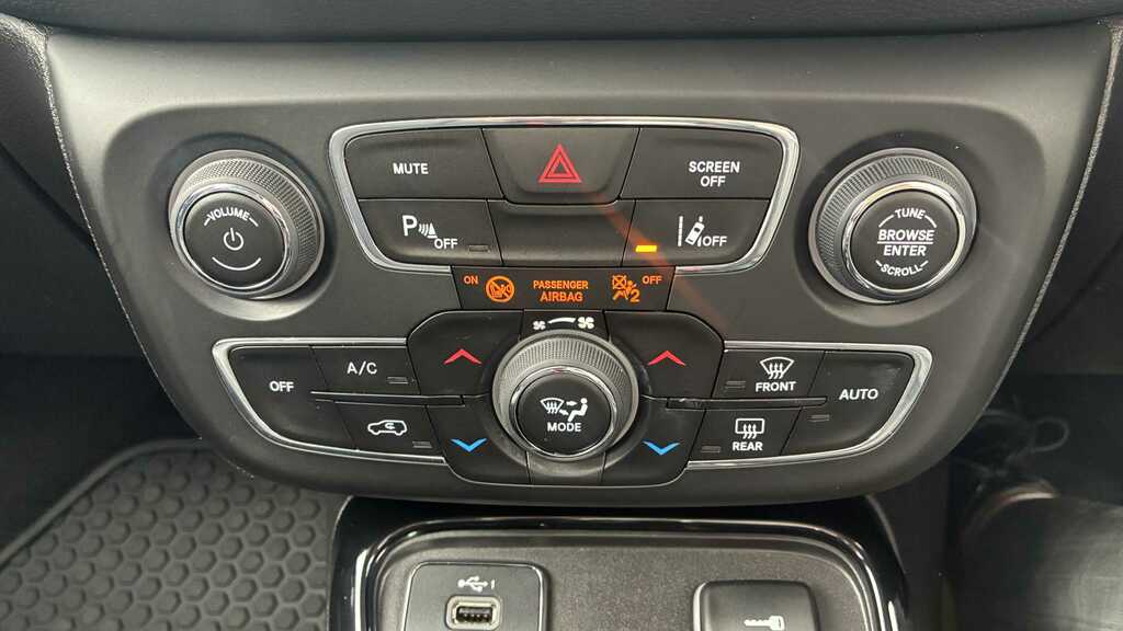 Jeep Compass 1.4 Multiair 140 Limited 2Wd Station Wagon White #16