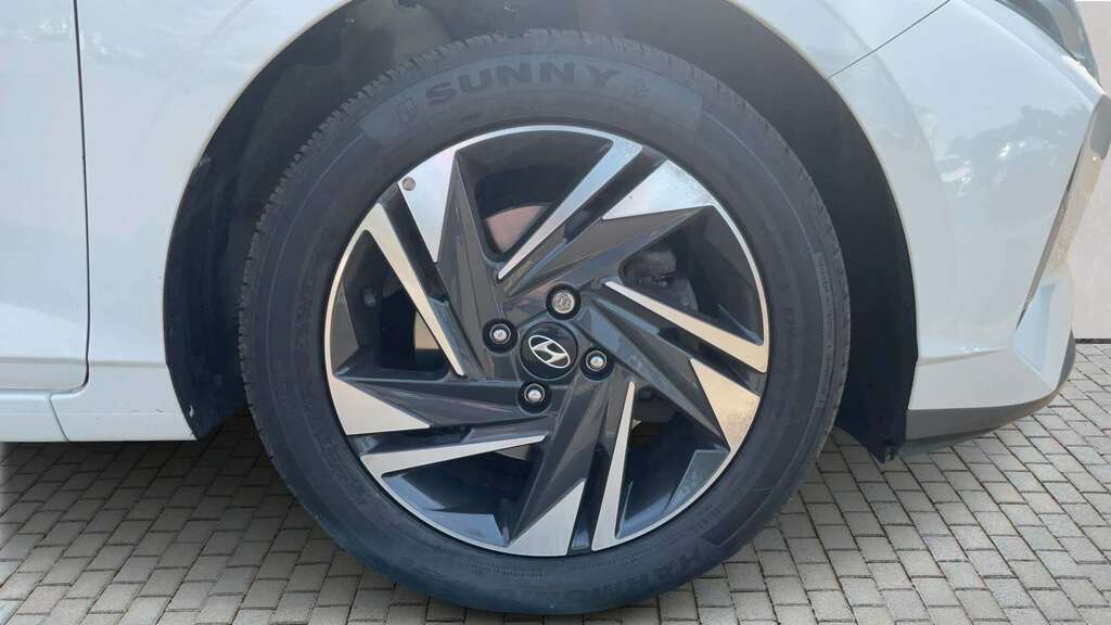 Hyundai I20 Se Connect Brown #3