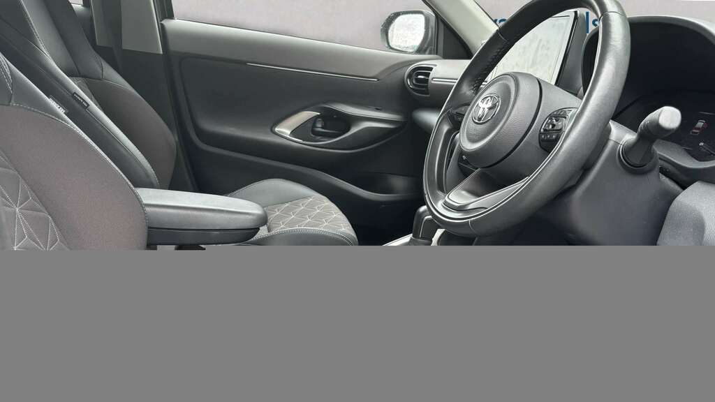 Toyota Yaris Cross 1.5 Hybrid Excel Cvt 2022 Grey