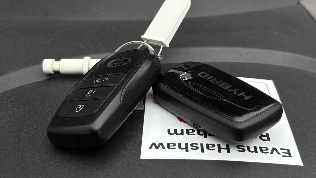Toyota Yaris Cross 1.5 Hybrid Excel Cvt 2022 NV22EJU Grey #5