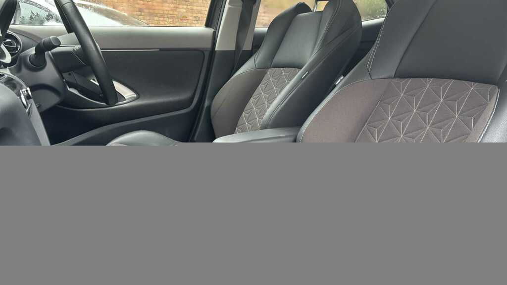Toyota Yaris Cross 1.5 Hybrid Excel Cvt 2022 NV22EJU Grey #2