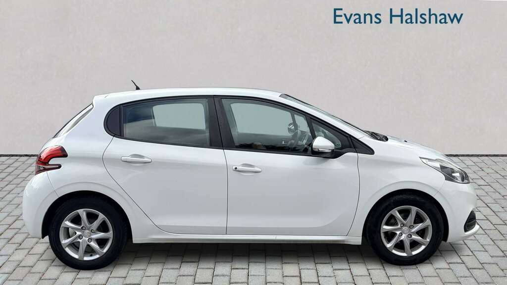 Peugeot 208 1.2 Puretech Active #3