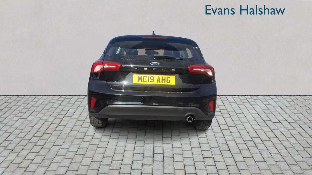 Ford Focus 1.0 Ecoboost 100 Zetec 2019 Black #2