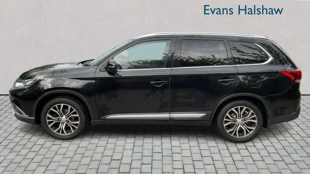 Mitsubishi Outlander 2.2 Di-d Gx3 Leather 2016 Black