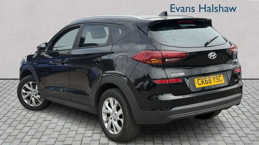 Hyundai Tucson 1.6 Gdi Se Nav 2Wd 2018 CK68YSC Black #2
