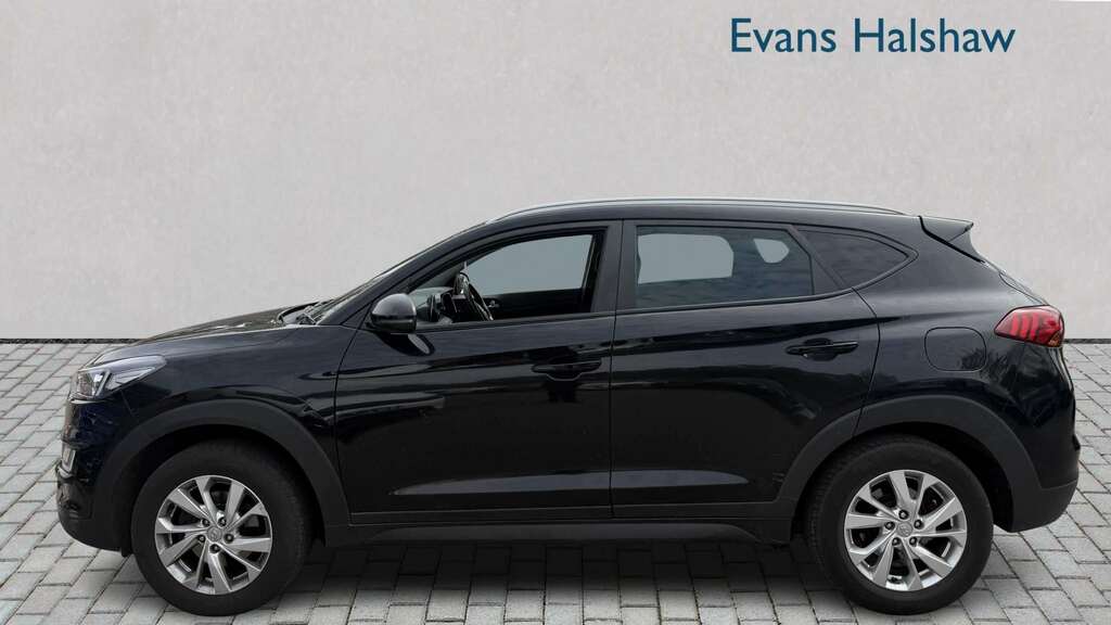 Hyundai Tucson 1.6 Gdi Se Nav 2Wd 2018 CK68YSC Black #3