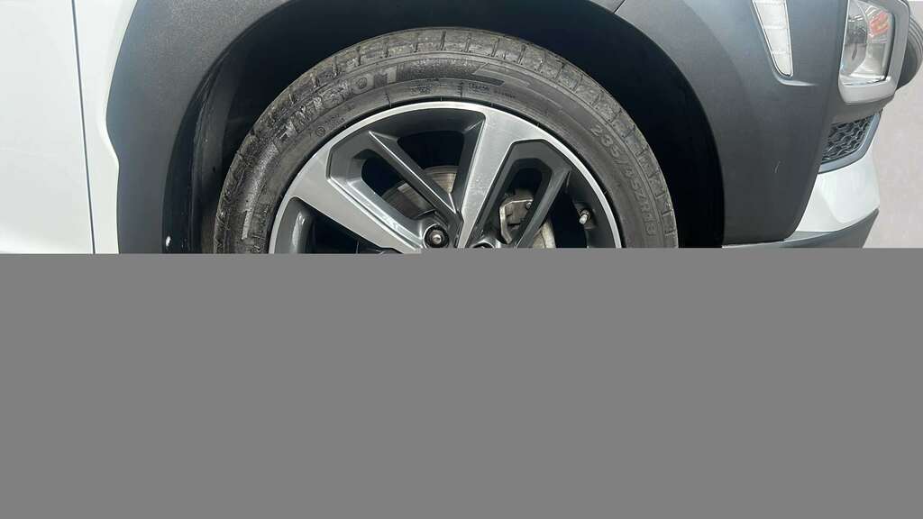 Hyundai Kona Se Black #5