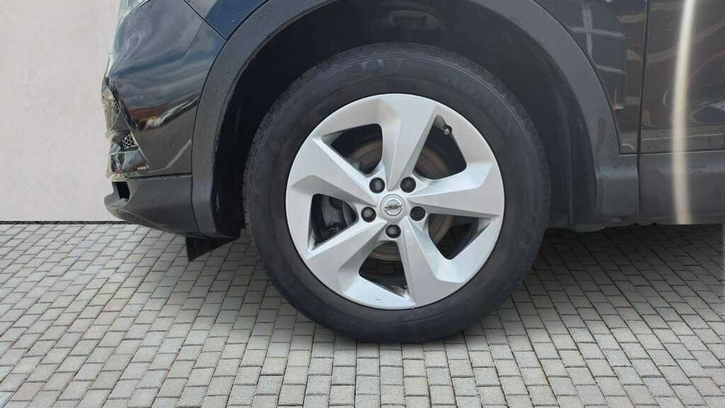 Nissan Qashqai Dig-t Acenta Premium Silver #2