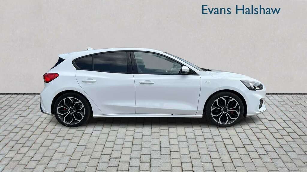 Ford Focus 1.0 Ecoboost 125 St-line X 2020 SB69UHM White #2