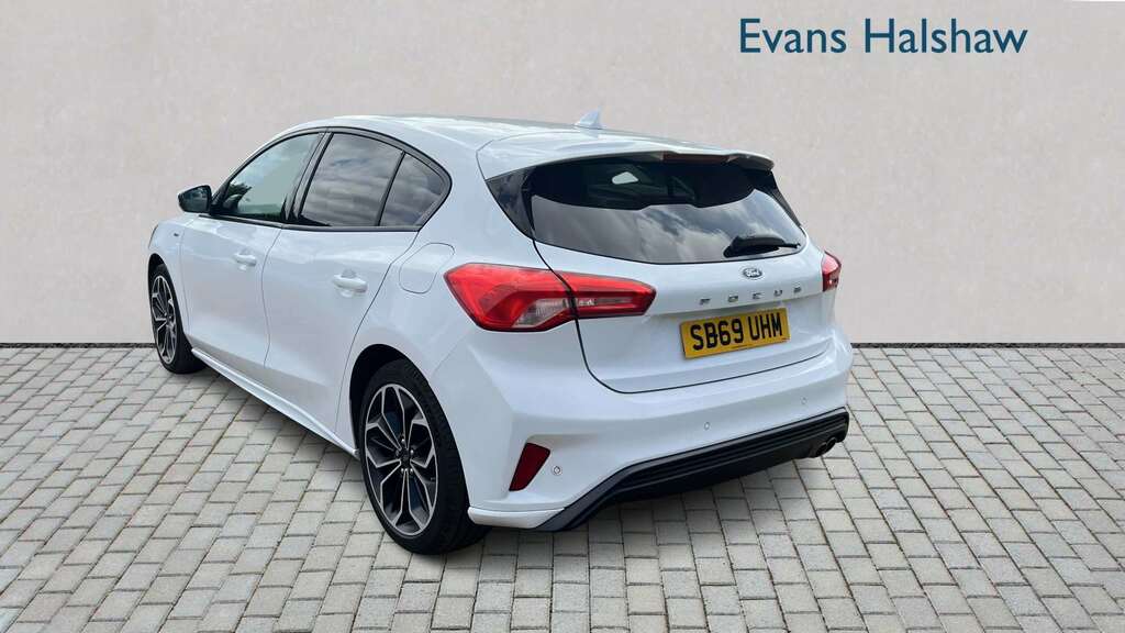 Ford Focus 1.0 Ecoboost 125 St-line X 2020 SB69UHM White