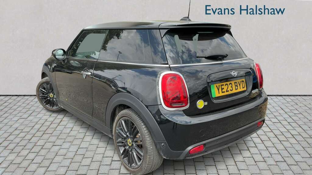 Mini Hatch 135Kw Cooper S Level 2 33Kwh 2023 YE23BYD Black #2