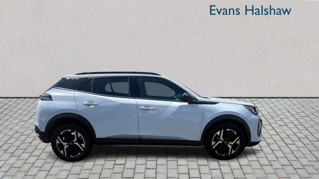 Peugeot 2008 1.2 Puretech 130 Allure 2024 White #3