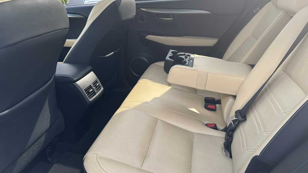 Lexus NX 300H 2.5 Luxury Cvt Premium Nav 2017 Black #3