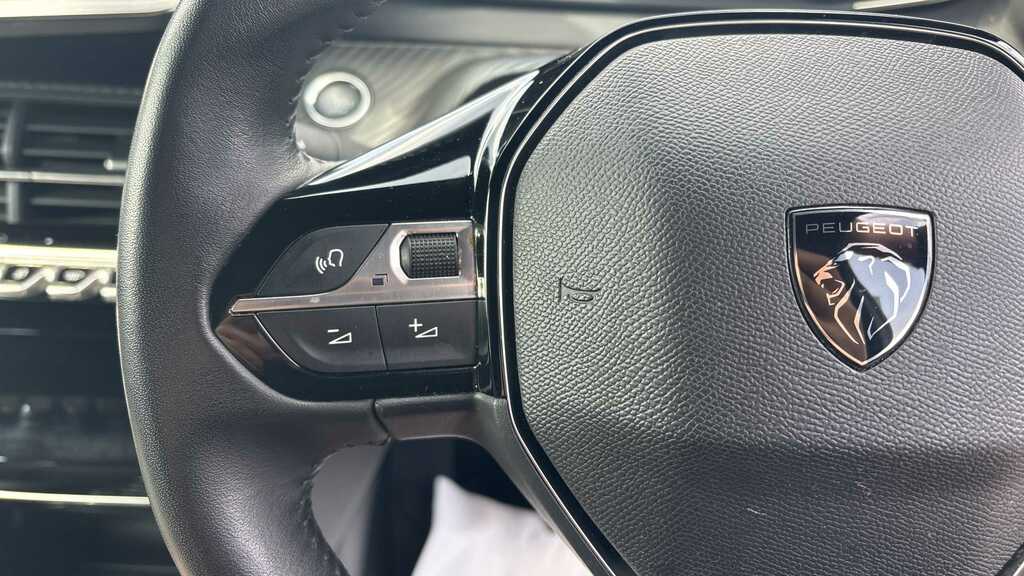 Peugeot e-2008 1.2 Puretech 130 Allure Grey #15