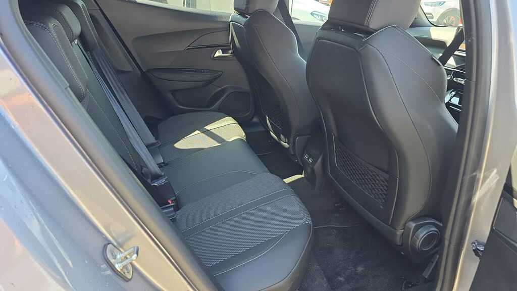Peugeot 2008 1.2 Puretech 130 Gt Eat8 2025 GL25XBC Grey #4