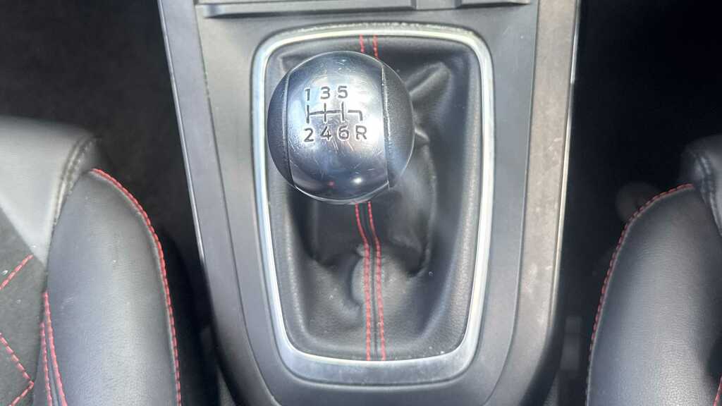 Ford Puma 1.0 Titanium 7Spd 125Ps Red #26