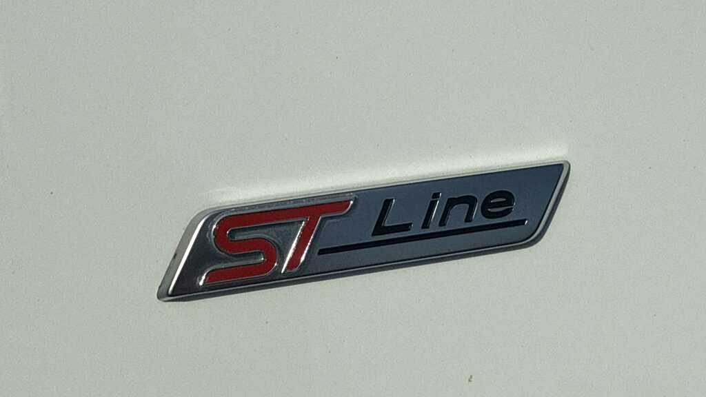 Ford Puma 1.0 Titanium 7Spd 125Ps Red #33