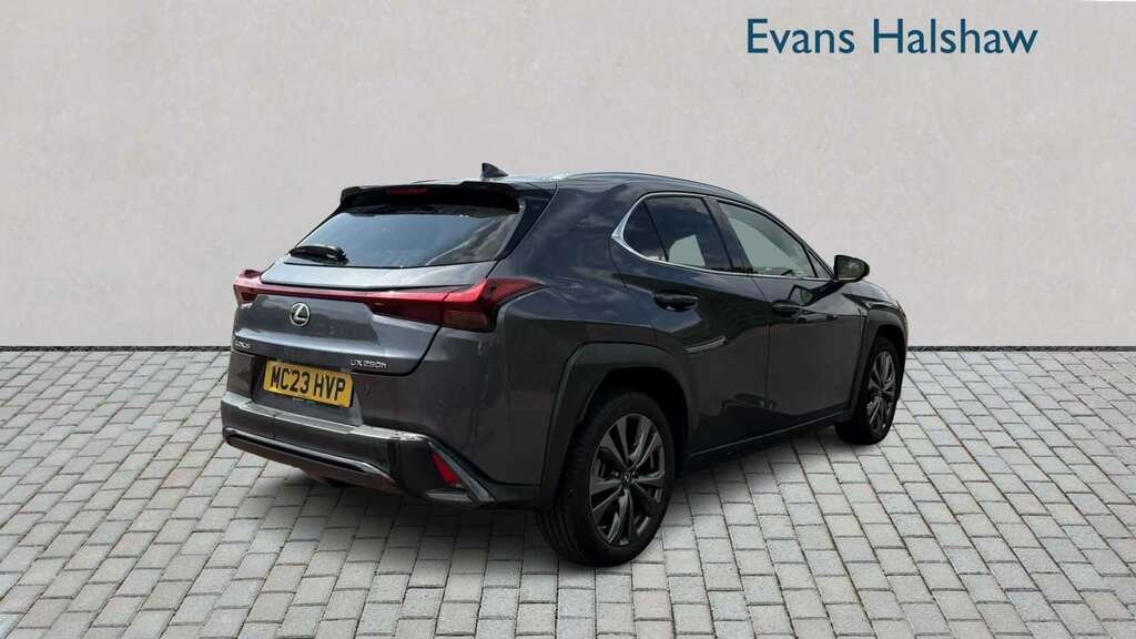 Lexus UX 250H 2.0 F-sport Design Cvt 2023 Grey #2
