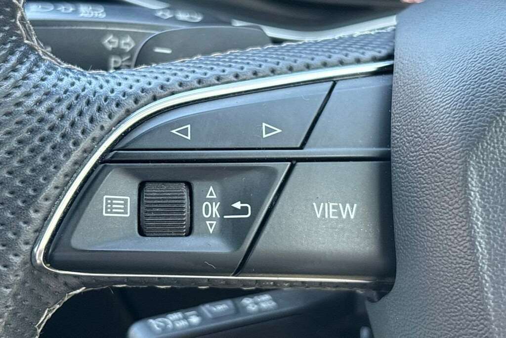 Audi Q7 55 Tfsi Quattro Black Edition Tiptronic 2022 Grey #4
