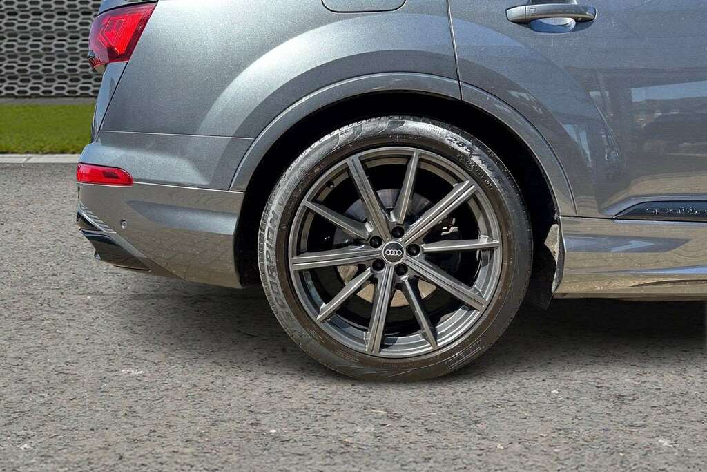 Audi Q7 55 Tfsi Quattro Black Edition Tiptronic 2022 Grey