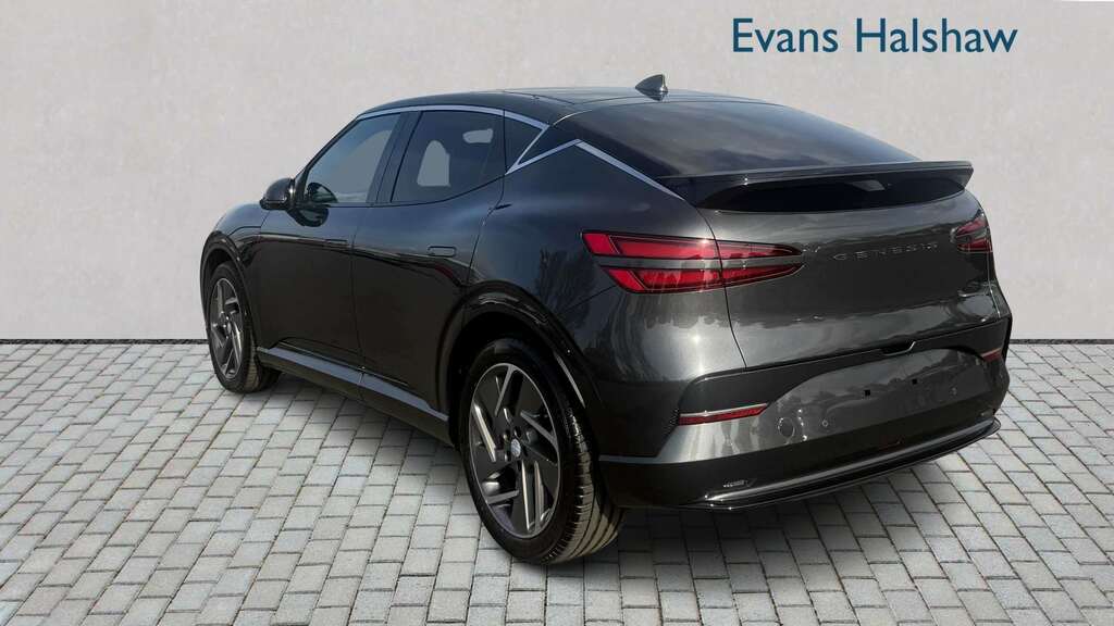 Genesis GV60 168Kw Pure 84Kwh White #4