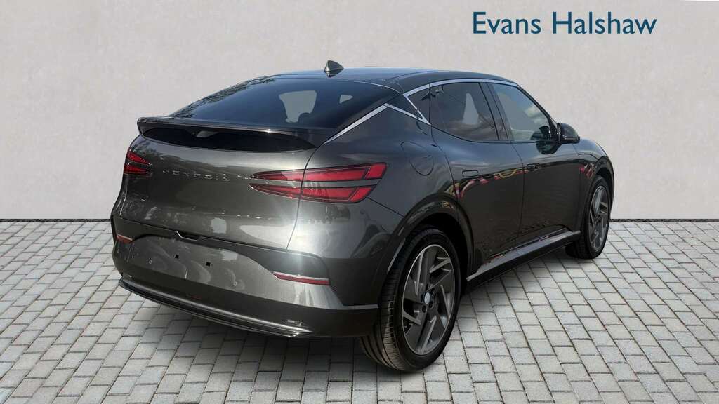 Genesis GV60 168Kw Pure 84Kwh White #3