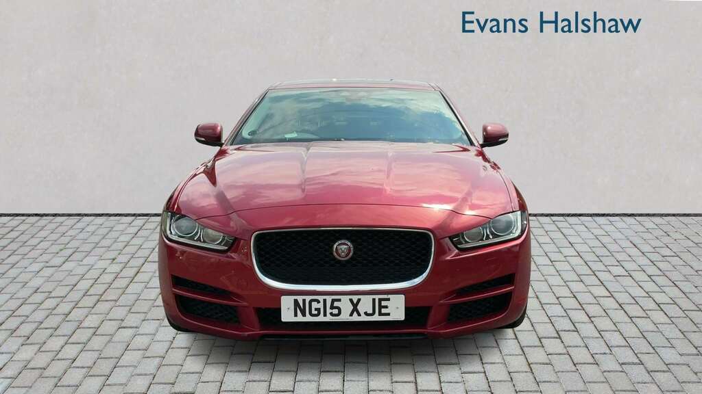 Jaguar XE 2.0D 180 Portfolio 2015 Red #3