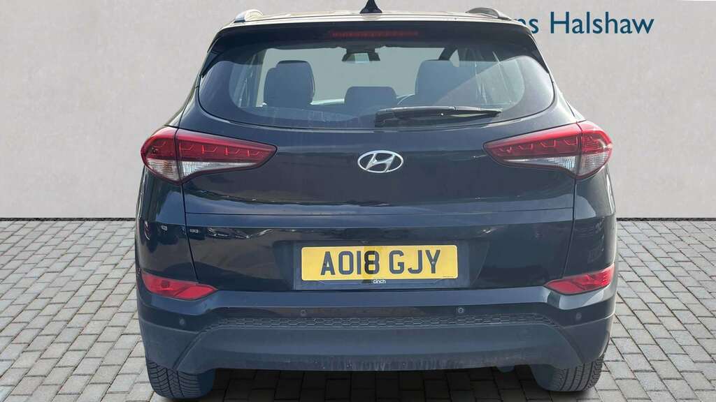 Hyundai Tucson 1.6 Gdi Blue Drive Se Nav 2Wd 2018 AO18GJY Black #3