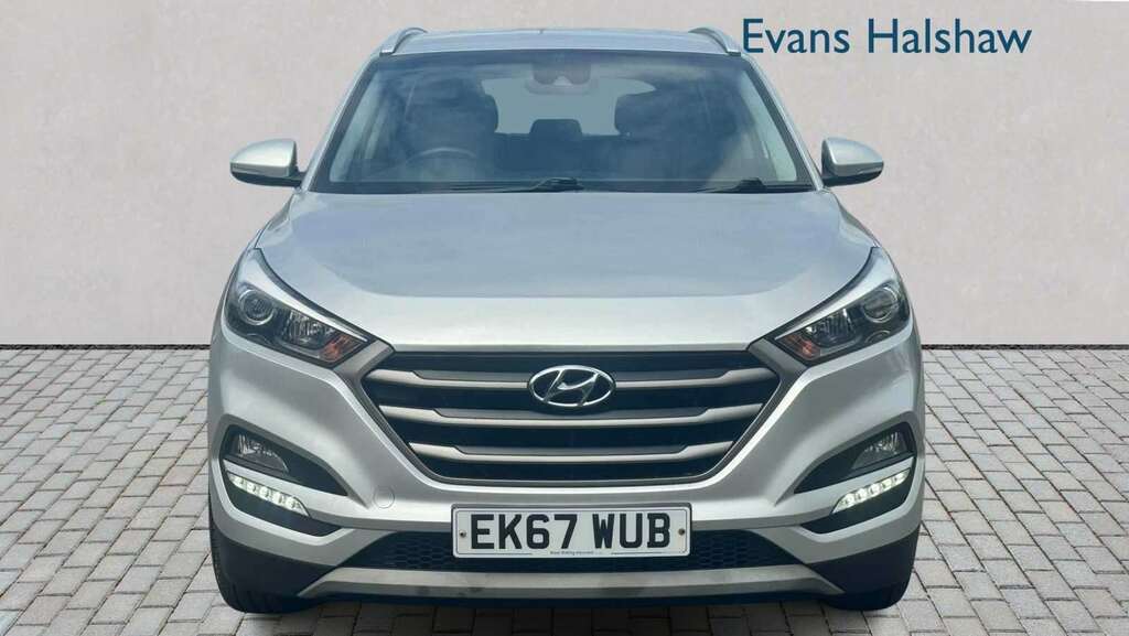 Hyundai Tucson Se Nav Black #4