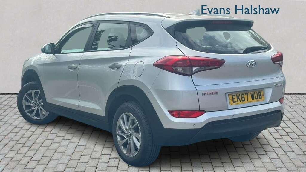 Hyundai Tucson Se Nav Black #2