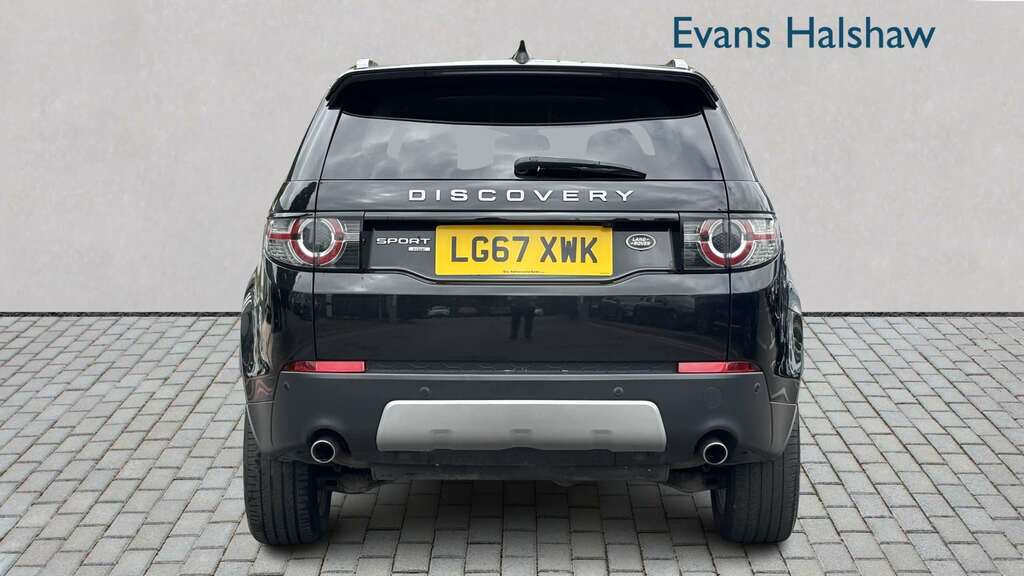 Land Rover Discovery Sport 2.0 Td4 180 Hse 2017 Black #3