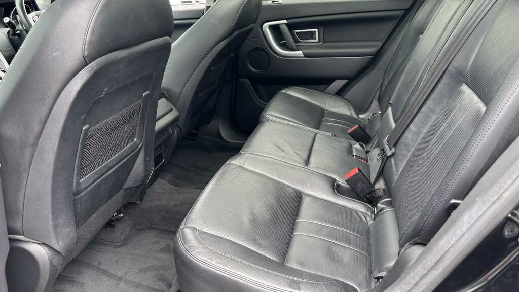 Land Rover Discovery Sport 2.0 Td4 180 Hse 2017 Black #4