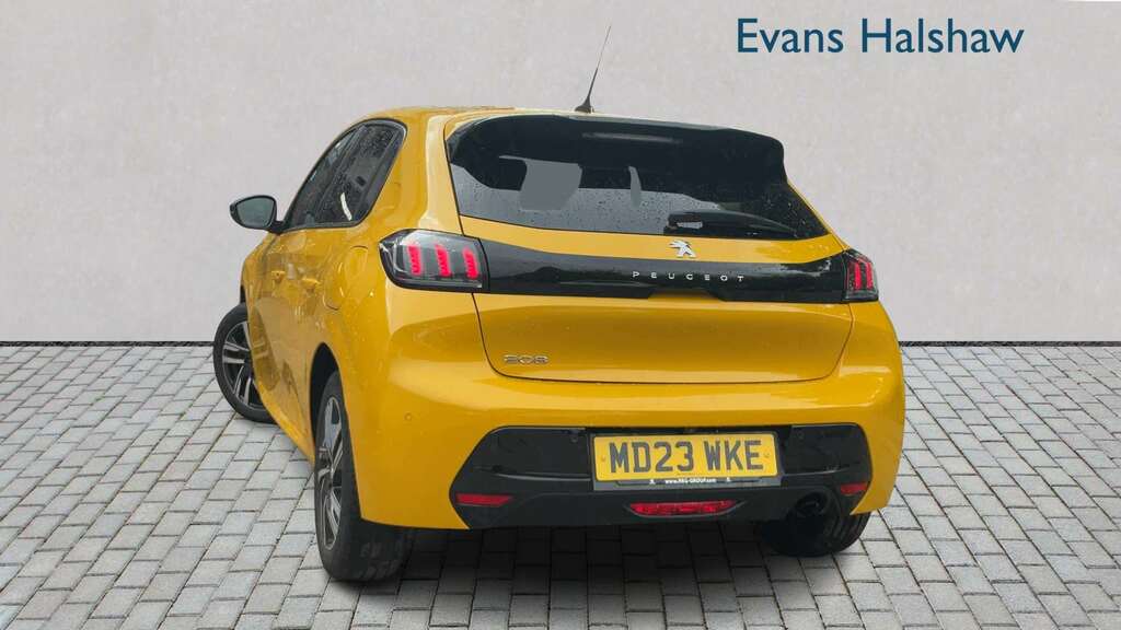 Peugeot 208 1.2 Puretech 100 Allure Premium Eat8 2023 MD23WKE Yellow #2