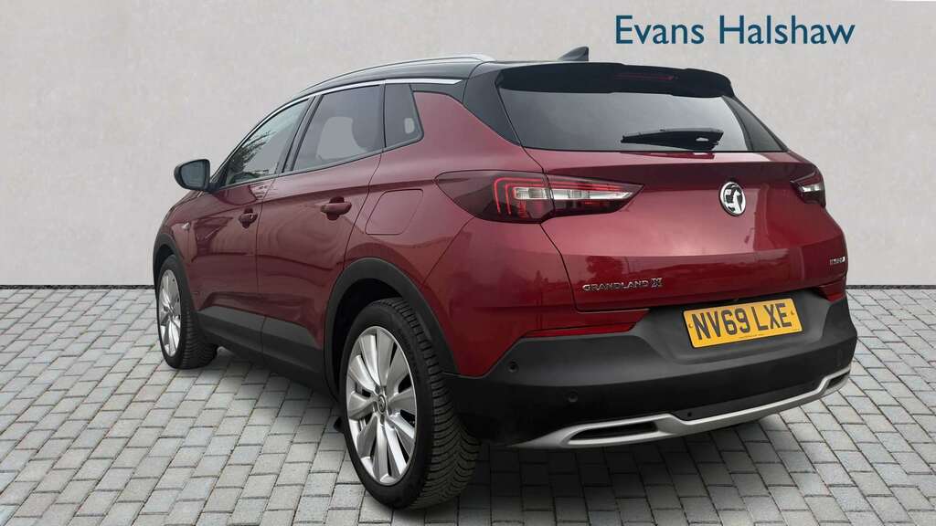 Vauxhall Grandland X 1.6 Hybrid4 300 Ultimate Nav 2020 NV69LXE Red #5