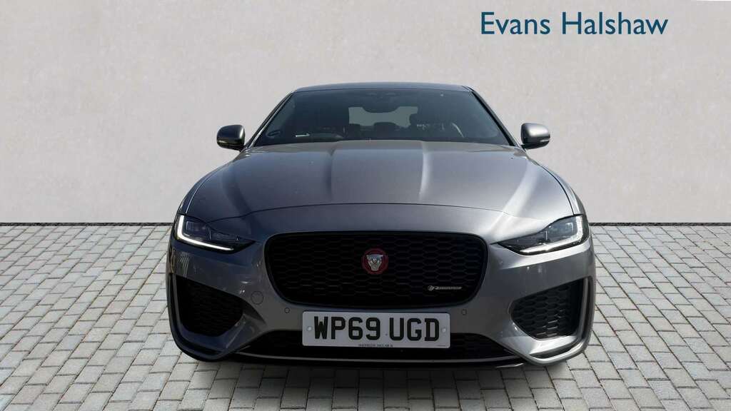 Jaguar XE 2.0D R-dynamic Se 2020 Grey #2