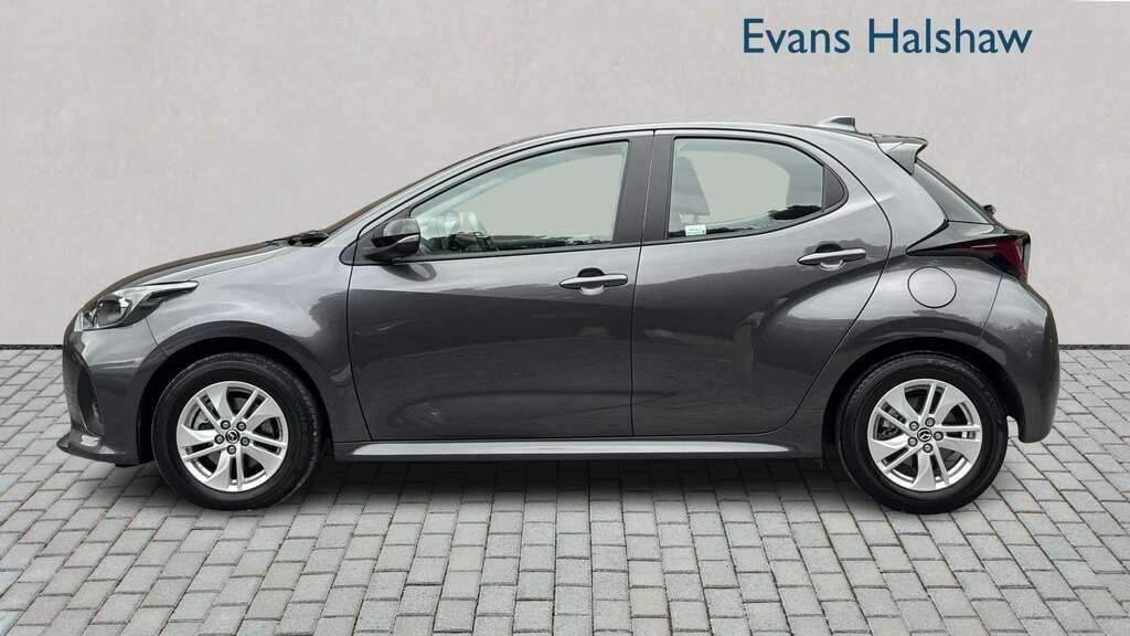 Mazda 2 1.5I Hybrid Centre Line Cvt 2024 Grey #5