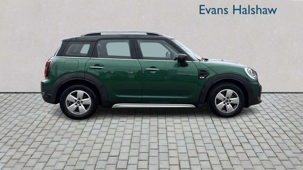 Mini Countryman 1.5 Cooper Classic 2022 Green #4