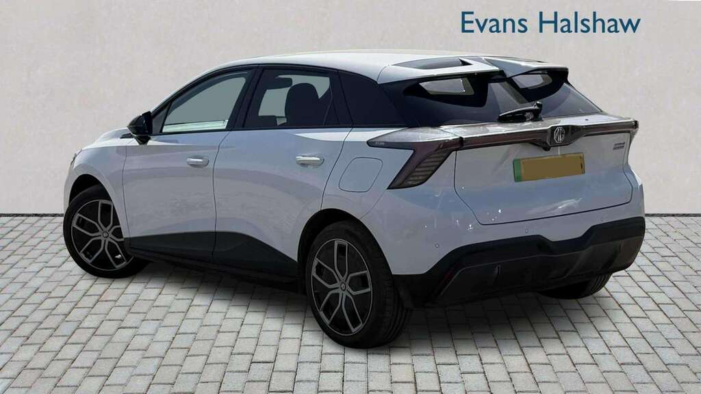 MG MG4 150Kw Trophy Ev Long Range 64Kwh 2024 White