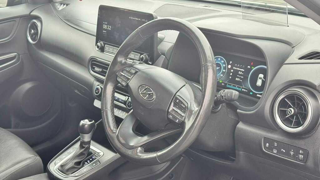 Hyundai Kona 1.6 Gdi Hybrid Ultimate Dct 2023 LB72ULG Black #4